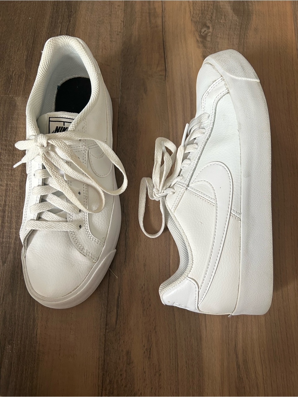 Nike White Leather Sneakers